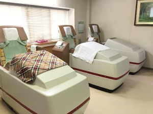 遠赤外線温熱治療装置